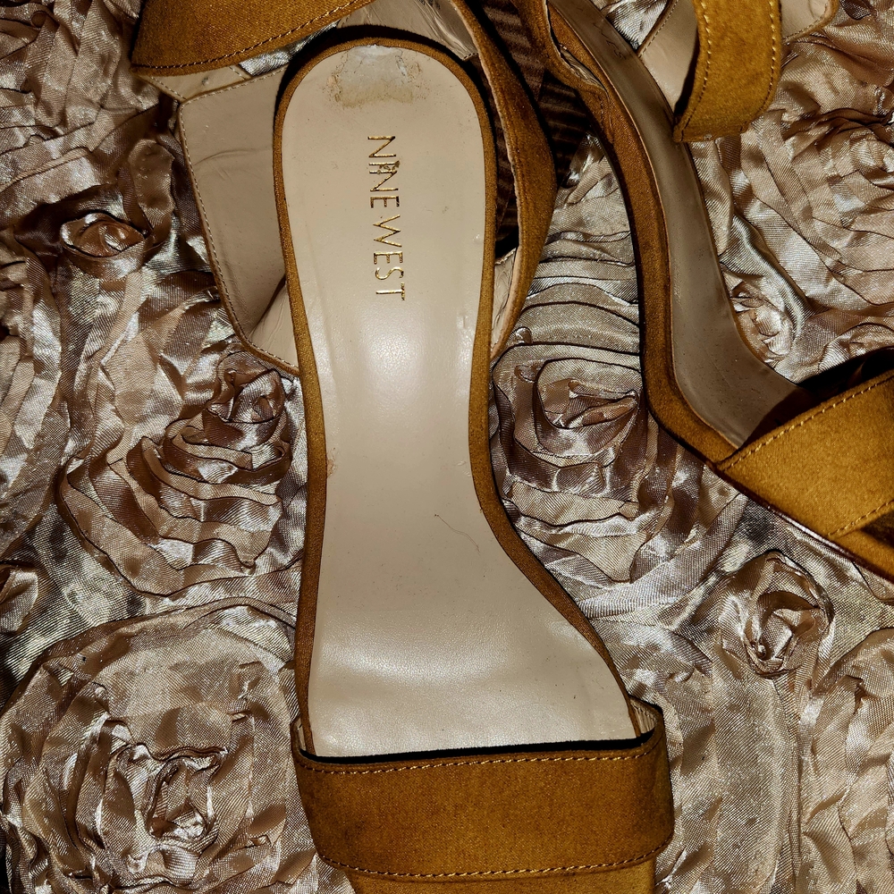 Nine West Tan Suede Heels - Picture 4 of 5